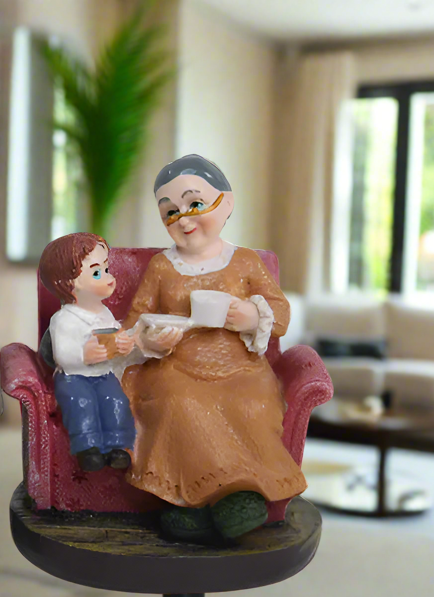 Grandpa and GrandMa (set  of 2)