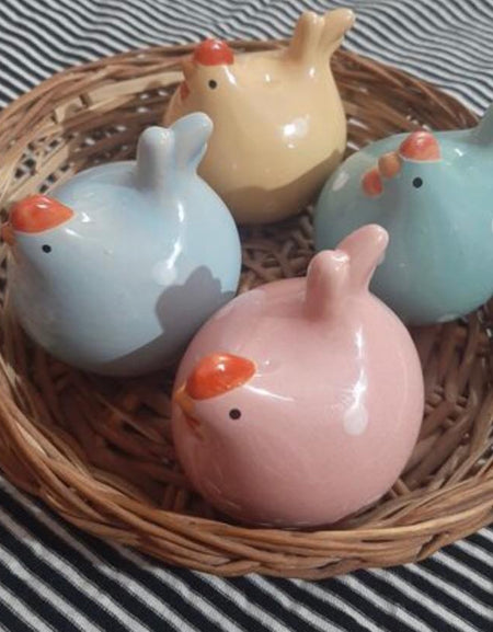 Ceramic hens decor