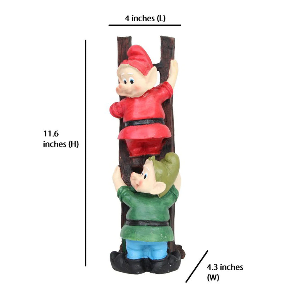 Gnome Twins on the Ladder