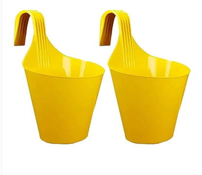 Hanging pots