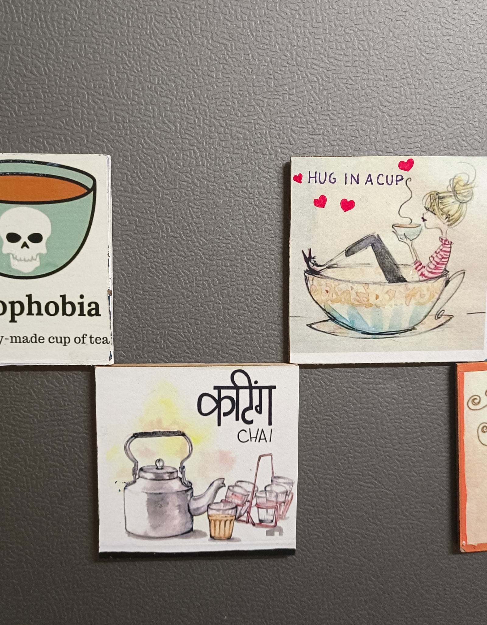 Upgrade your fridge with these high-quality magnets! This set of four fridge magnets is perfect for organizing your notes, reminders, and photos. Made with strong magnets, they ensure a secure hold and won't slide down. Keep your fridge tidy and stylish with these practical and durable magnets.