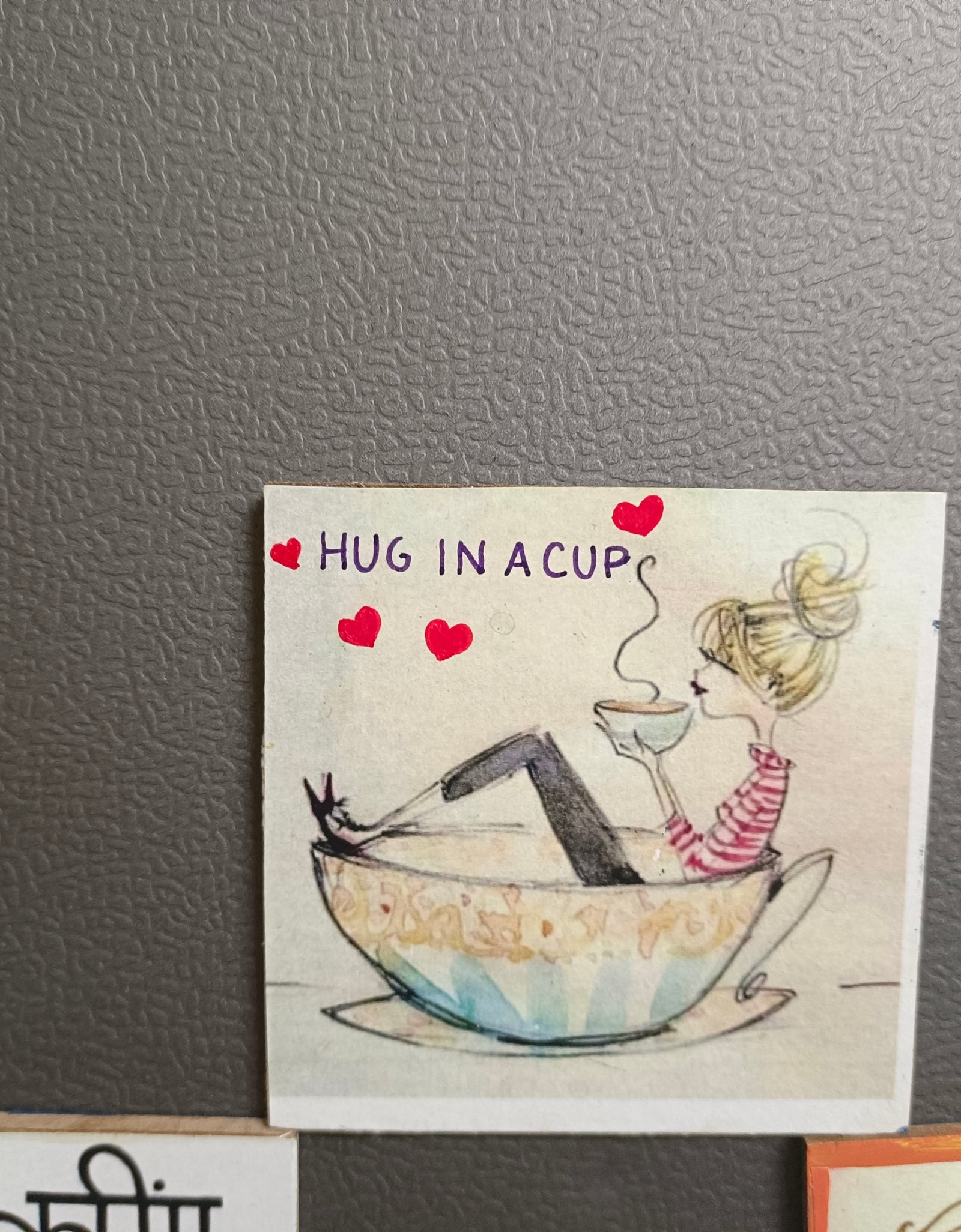 Upgrade your fridge with these high-quality magnets! This set of four fridge magnets is perfect for organizing your notes, reminders, and photos. Made with strong magnets, they ensure a secure hold and won't slide down. Keep your fridge tidy and stylish with these practical and durable magnets.