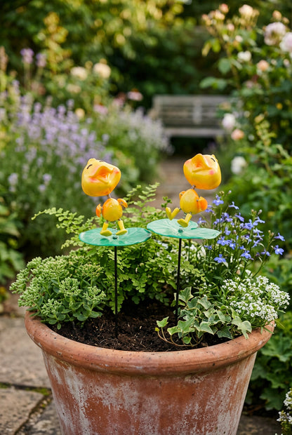 Ducklings garden sticks set of 2