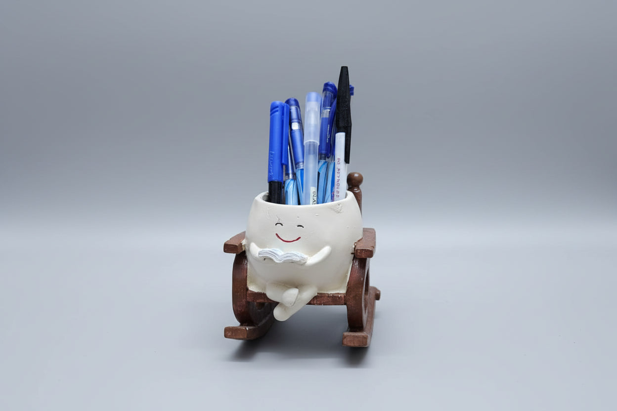 Smiley on Chair Pen stand