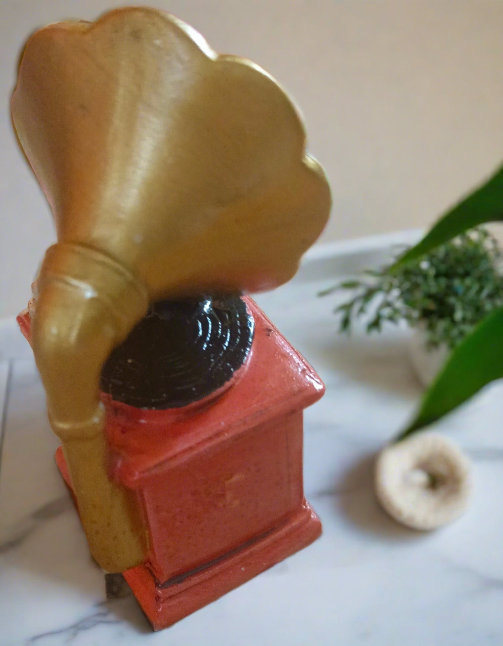 Gramophone Showpiece
