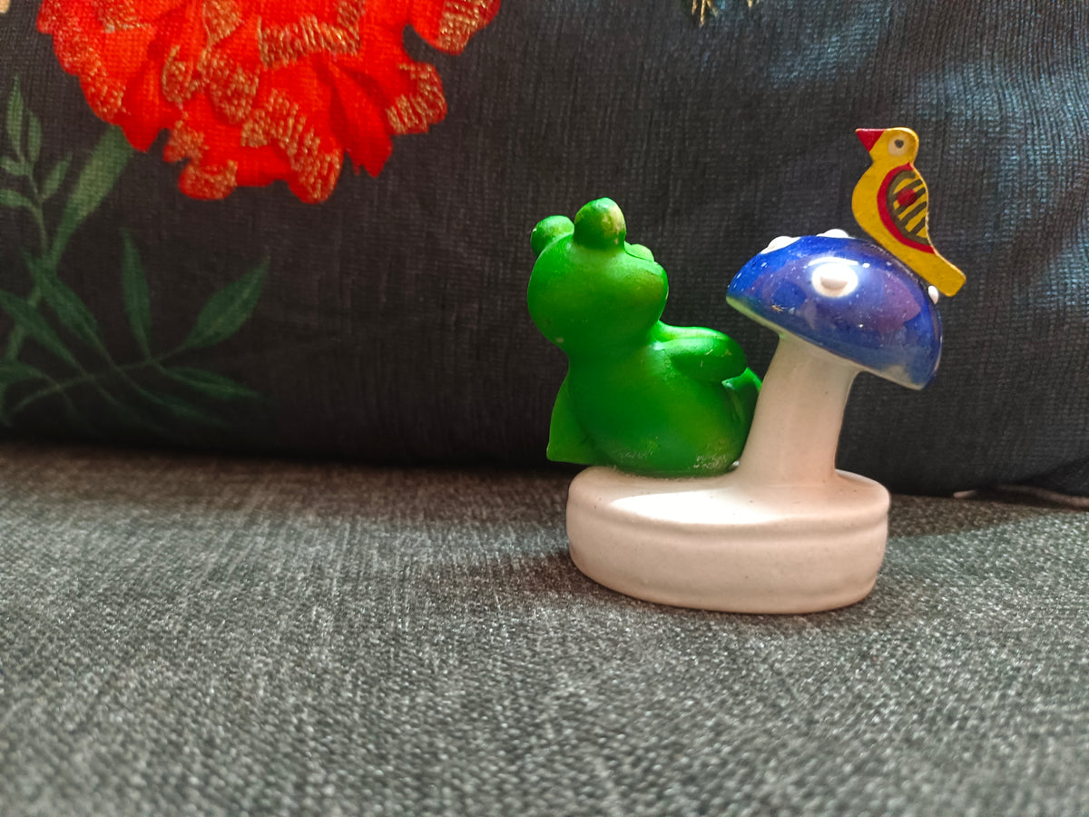 Mini frogs (set of 2)