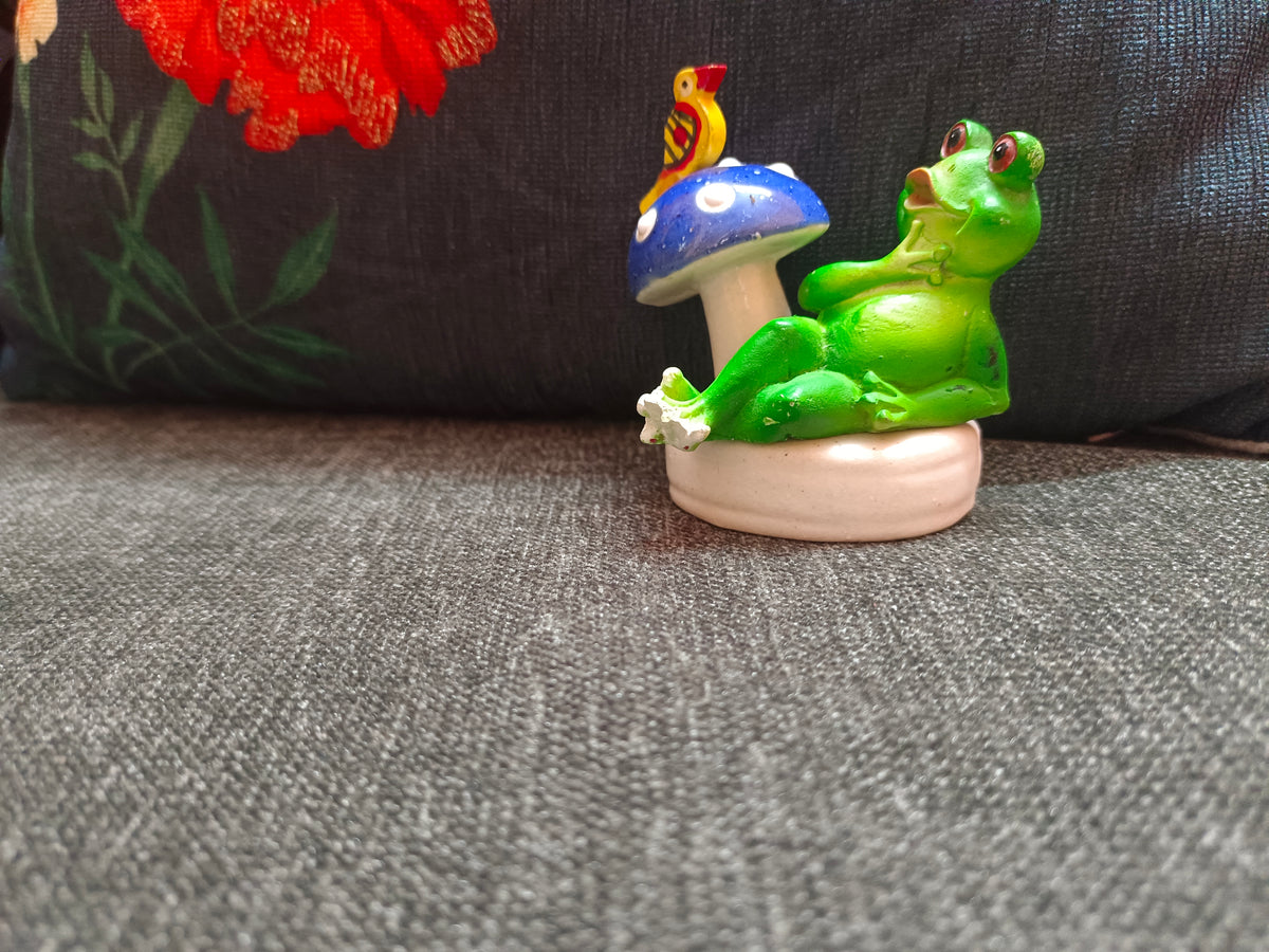 Mini frogs (set of 2)
