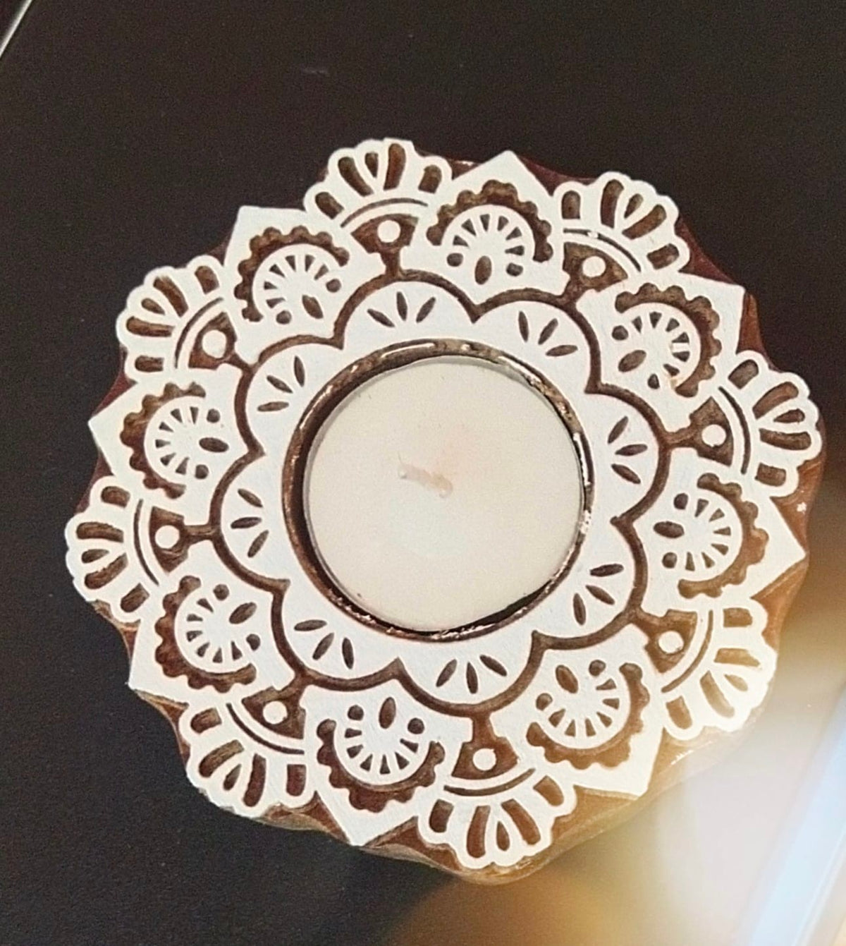 Gleam T lite  Wooden Carved holders (Set of 2)