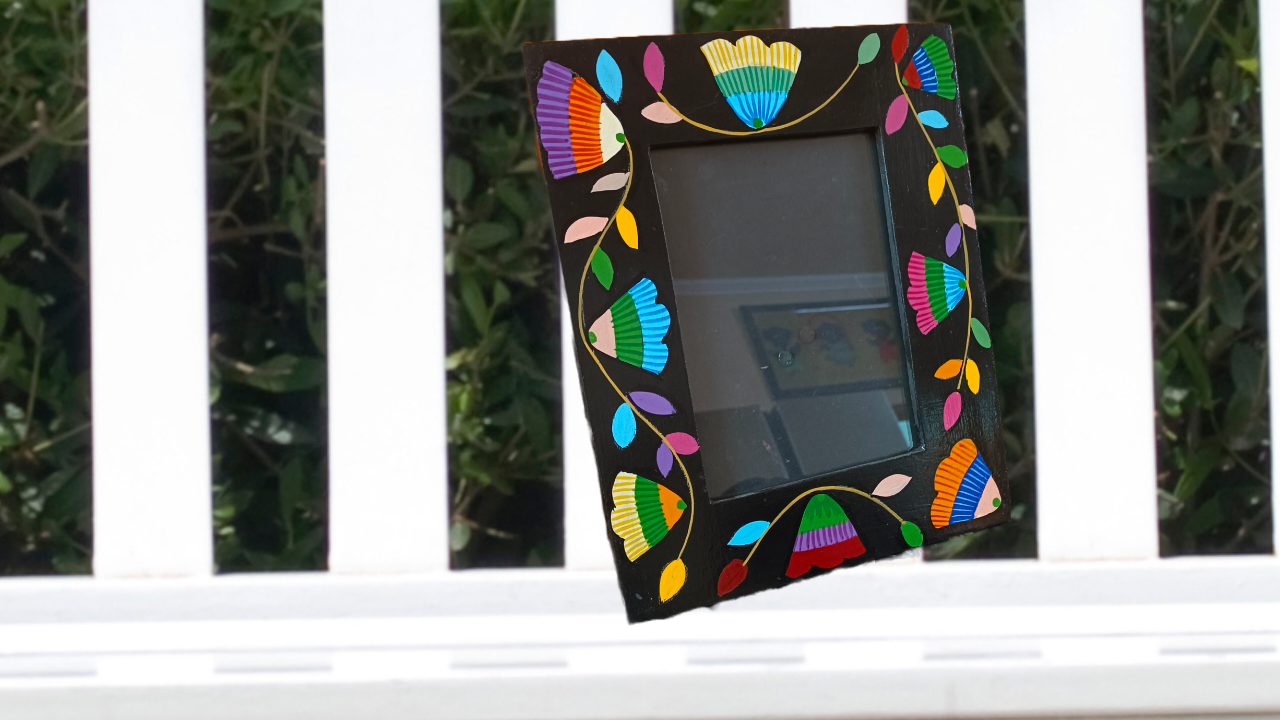 Handpainted photo frames