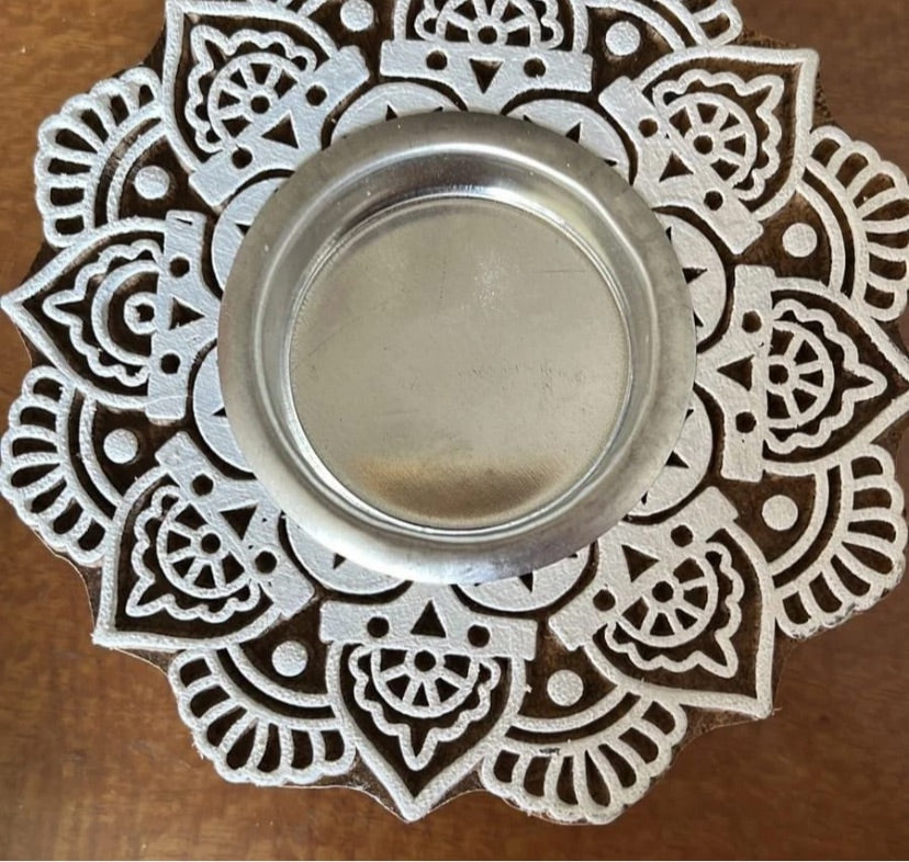 Gleam T lite  Wooden Carved holders (Set of 2)